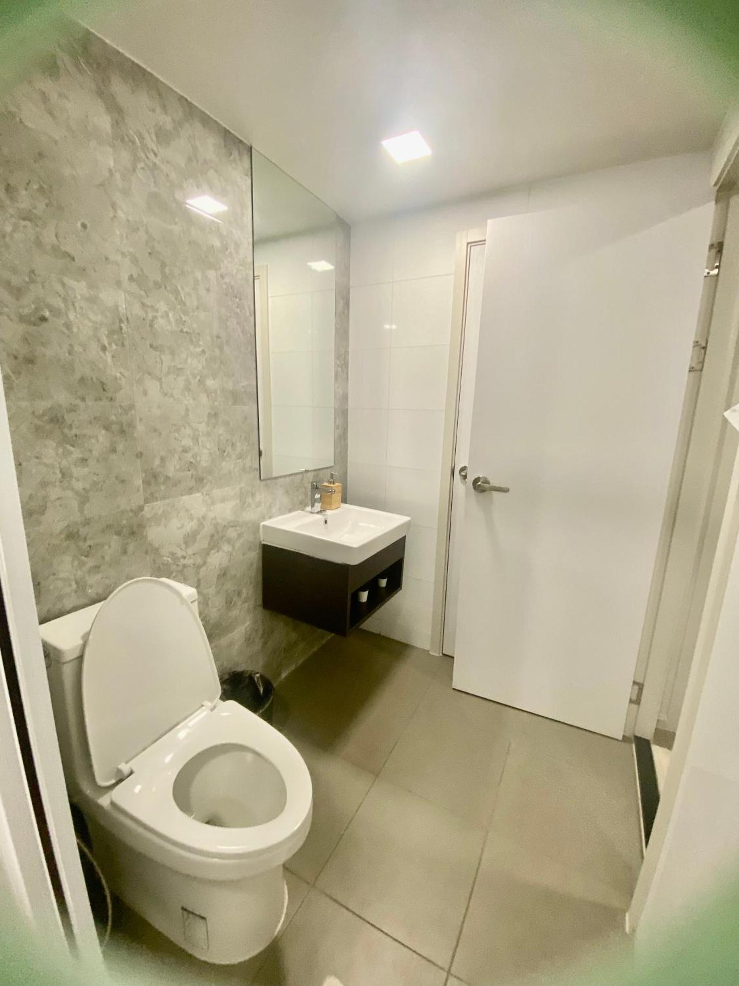 Ekamai 2 Bed Room Bangkok Exterior foto